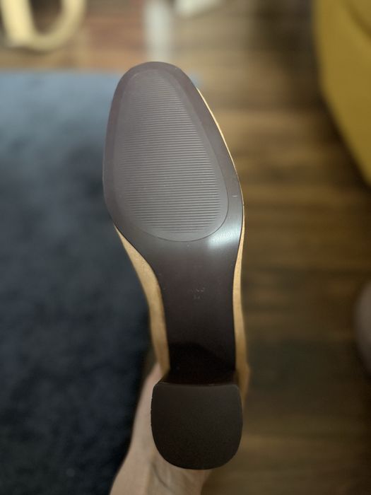 Боти с ток от естествена кожа Mango