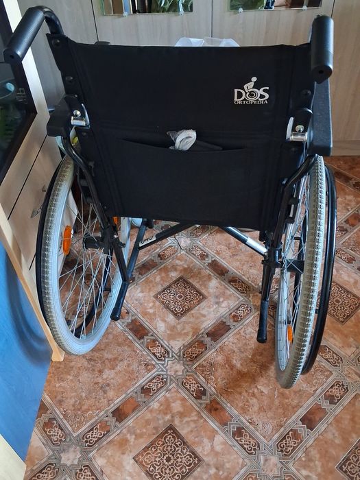 Продам  инвалидное  кресло