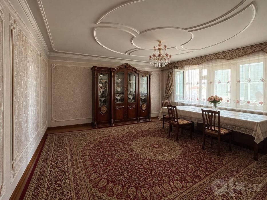 Продажа квартиры 4/3/4 Алмазарский район . Банковская ул Мухбир .