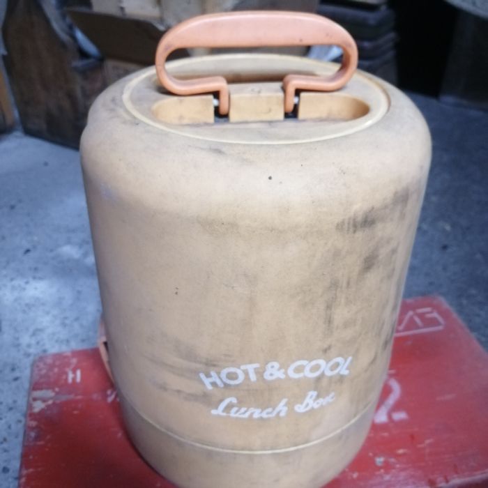 Термос для пищи.