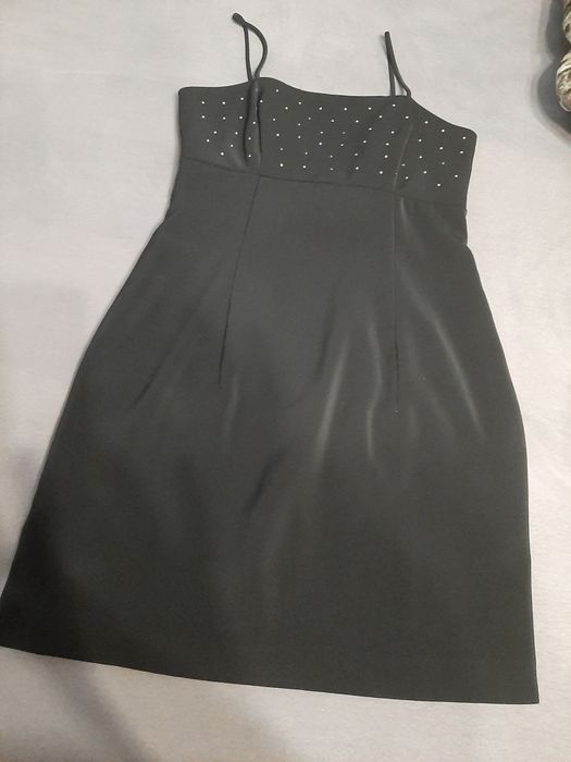 Rochiță neagra comoda