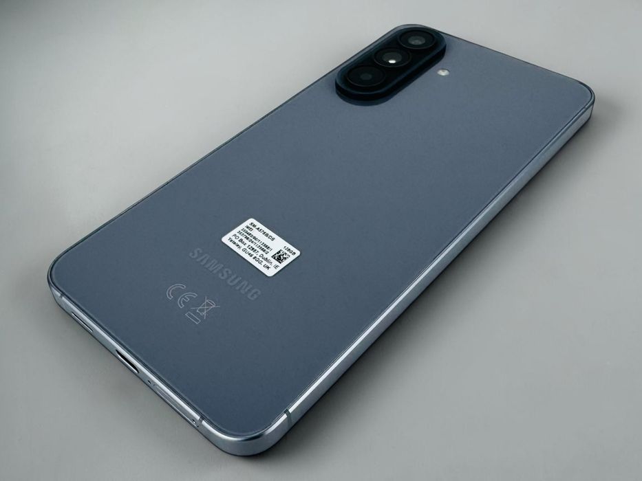 НОВ! Samsung Galaxy A57 5G 128GB 8RAM Awesome Graphite 2г. Гаранция!