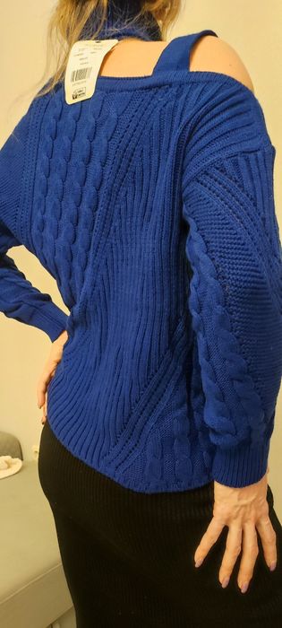 Женская одежда , Свитер