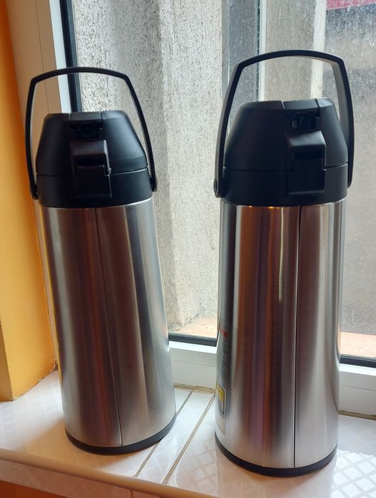 2 Termosuri Noi cu pompa Steinbach 1,9 L pt camping / rulote fast food