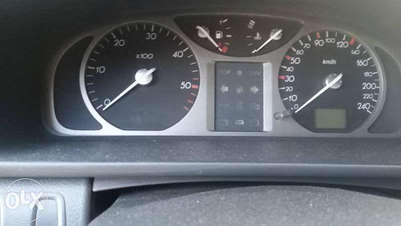 Рено Лагуна1,9дци-на части