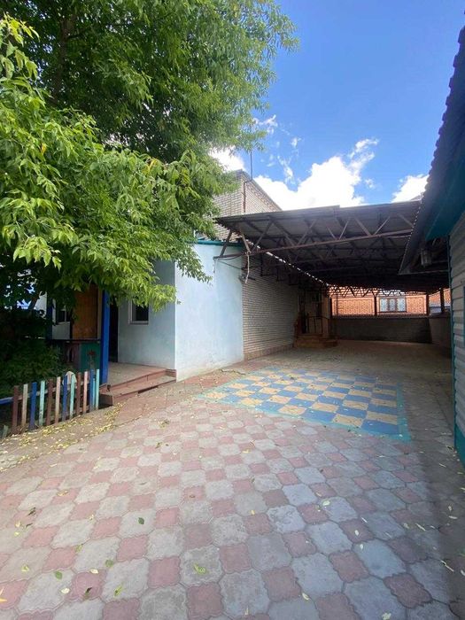 Продам добротный 4-комнатный дом в тихом районе - Widok 2