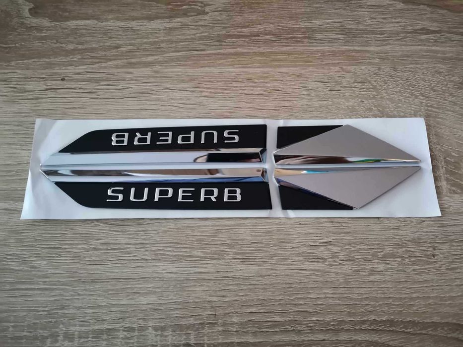 Skoda Superb емблеми за калници
