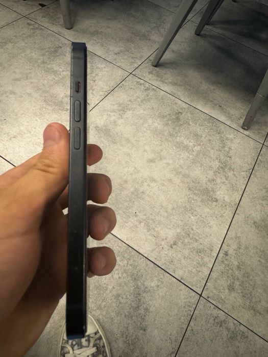 Iphone 13 в хорошем состояние 128!