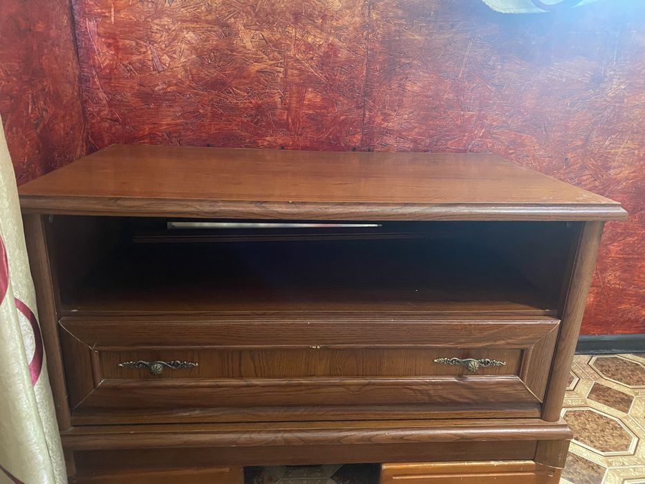 Тумба продам в хорошем состояние