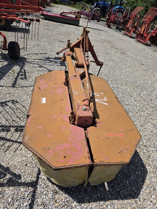 Cositoare rotativa in tiranti la tractor pe cardan toata NIEMEYER 165
