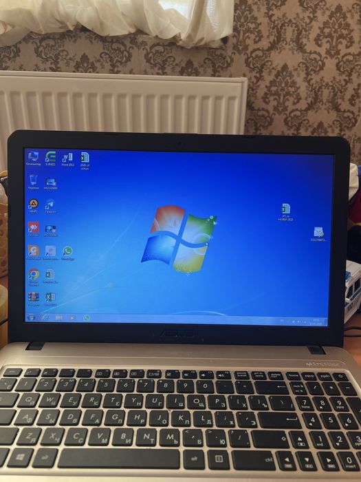 Notbuk asus  yangi batareka quyildi  ishlashi