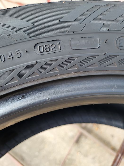 215 60 17 Nokian 4бр летни дот 21