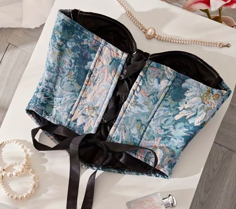 Винтидж дамски корсет