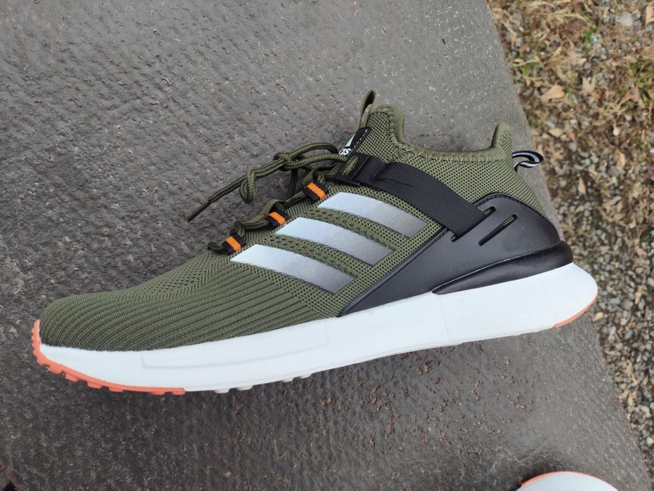 Кроссовки летние