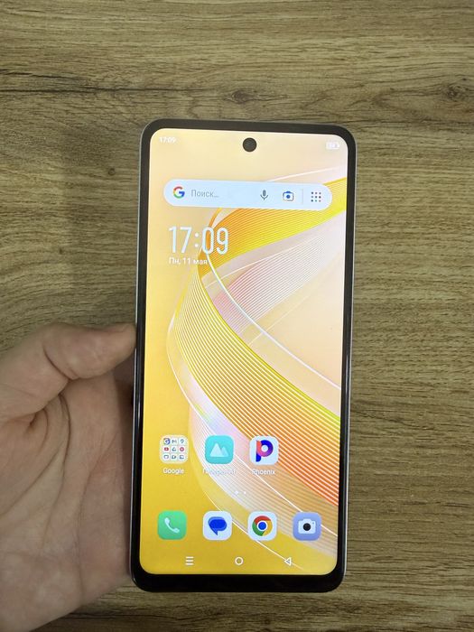 Телефон Infinix smart 8