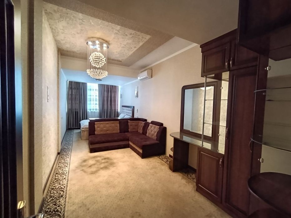 Наманган шахар Амур Тимур (вокзал)да люкс квартира ижарага  берилади