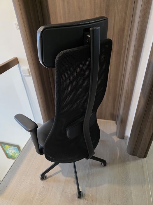 Scaun rotativ cu brațe, negru, piele, ikea