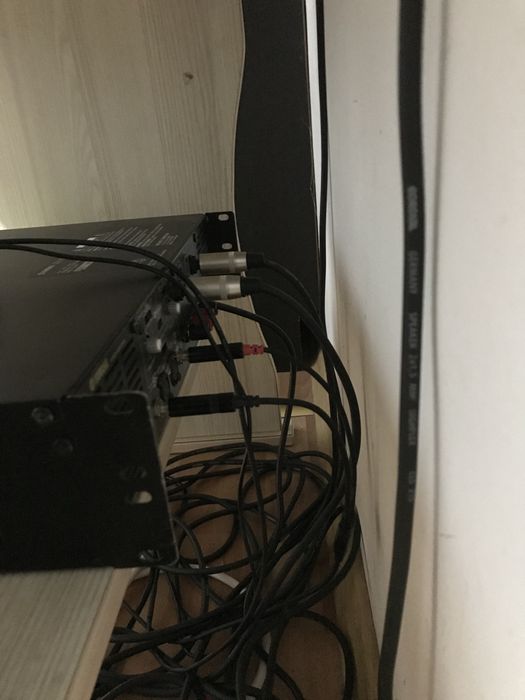 Salut se vinde acest set Yamaha