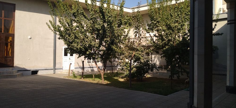 10-соток.Срочно продаётся дом.