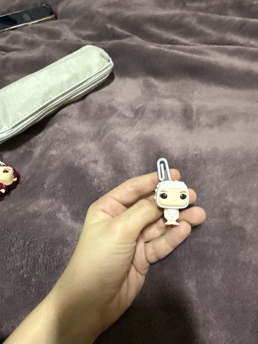 Киндер джой игрушки Очень странные дела