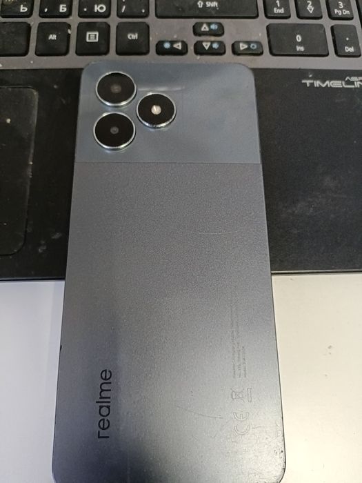 Продам сотовый телефон Realmi note 50