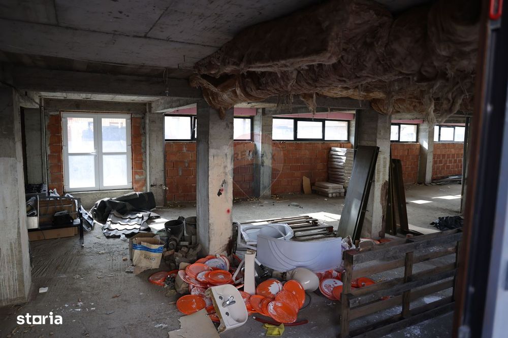 Spațiu comercial de 317mp de vânzare