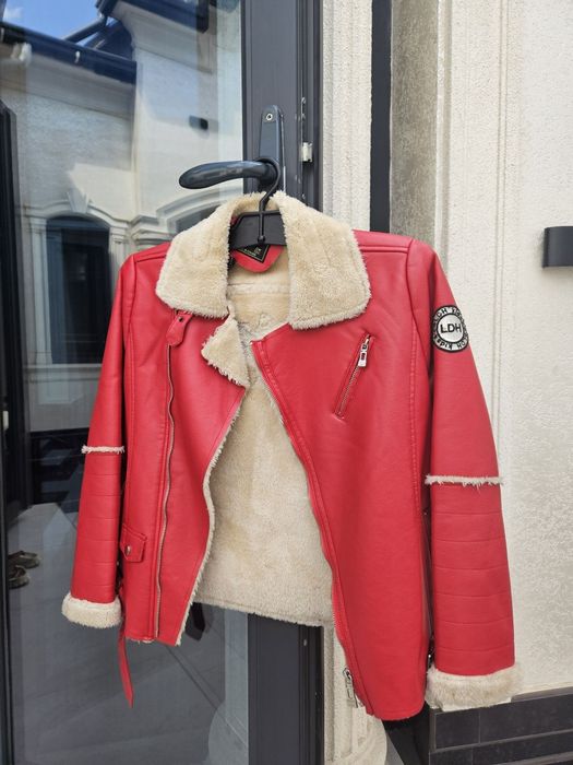 Женская подростковая куртка на 12-15 лет