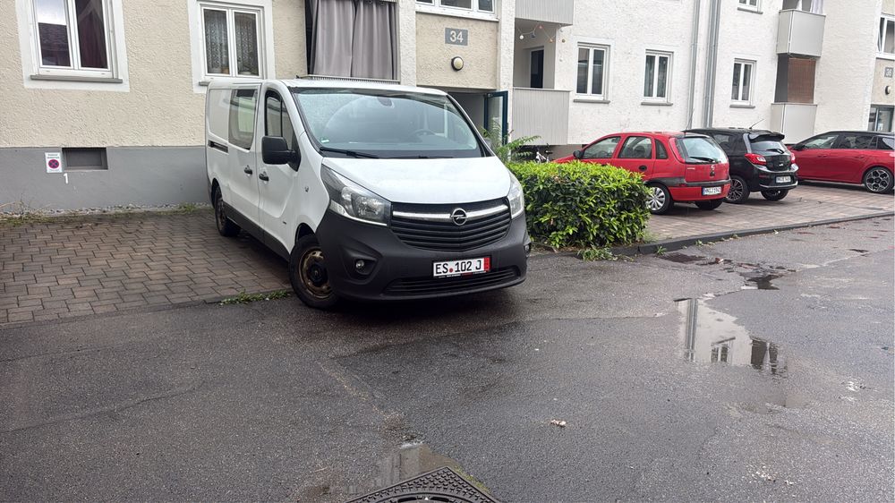 Opel vivaro  renault trafic