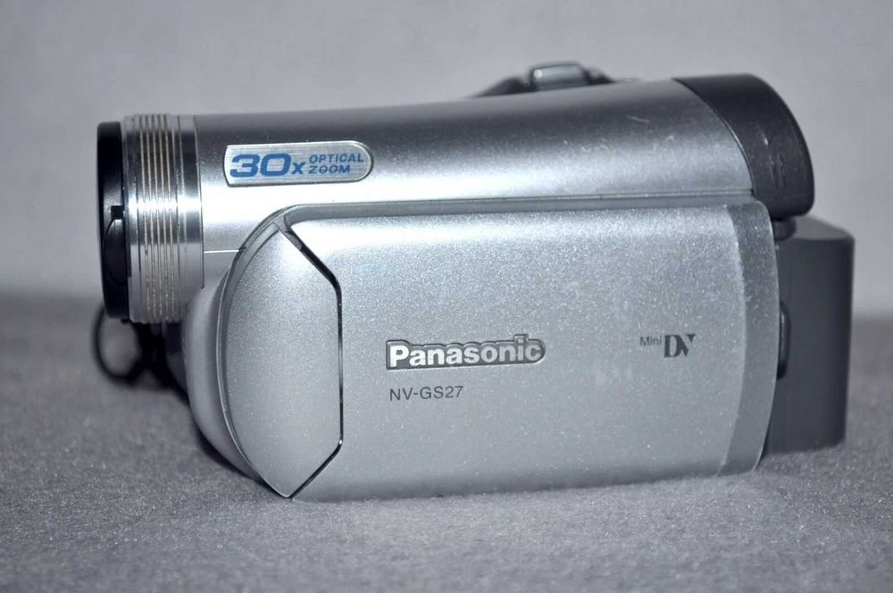 camera cu casete minidv panasonic