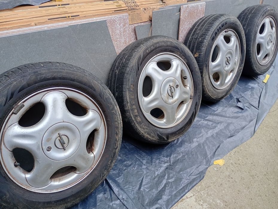 roti echipate cu anvelope de vara opel corsa