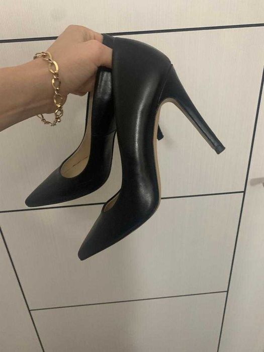 Дамски обувки на ток