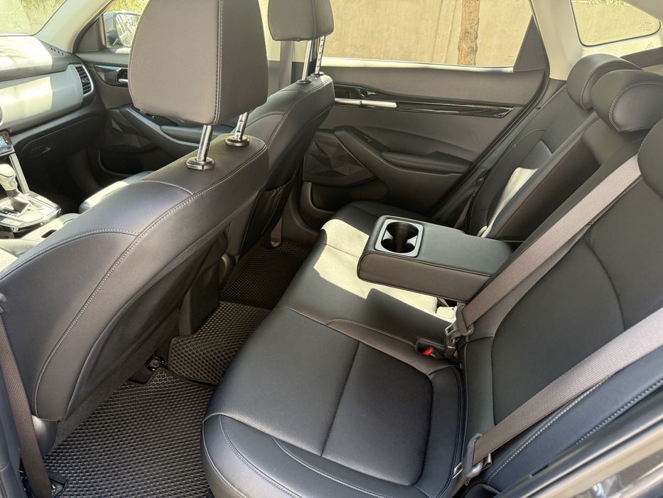 KIA Seltos 2024-yil 2-pazitsiya