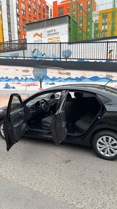 Hyundai accent 2021