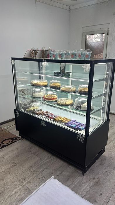 Кондитерский холодильник