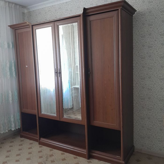 Продам Шифонер б/у
