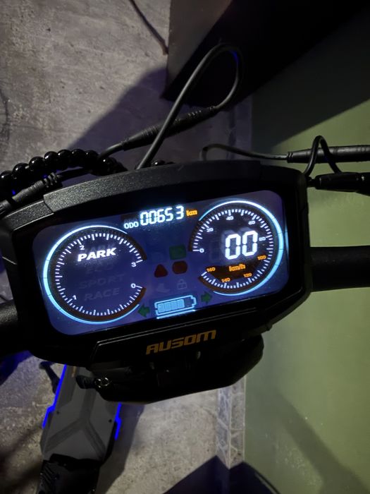Trotinetă electrică Ausom DT2 Pro – Ca nouă,stare impecabilă