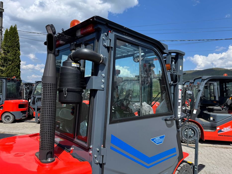 Motostivuitor Heli 2.5 tone diesel cu cabina inchisa (175)
