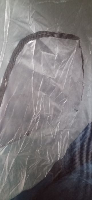 Продам палатку летнюю с окнами