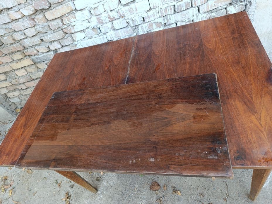 Срочно!Скидка!Раскладной деревянный лакированный стол