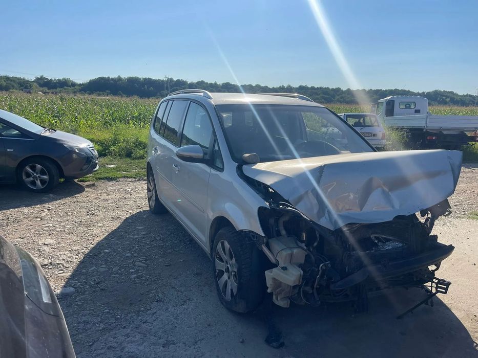 Dezmembrari Volkswagen Touran 2013/ 2.0TDI / DSG