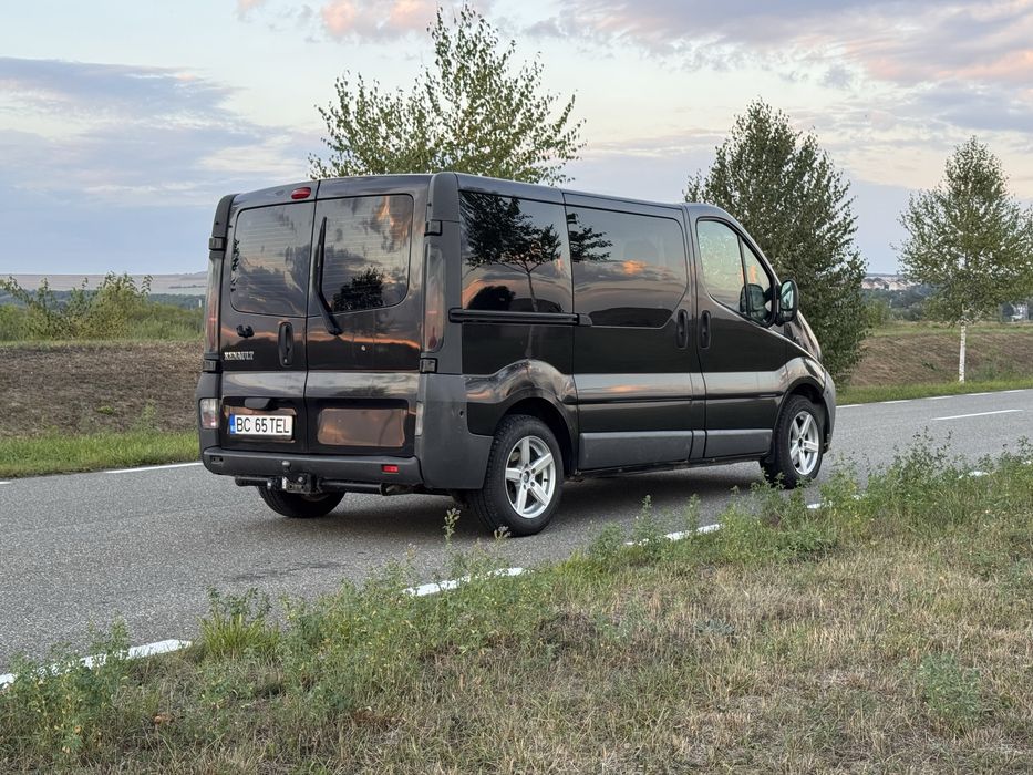 Renault trafic 8+1 locuri / 1.9 DCI