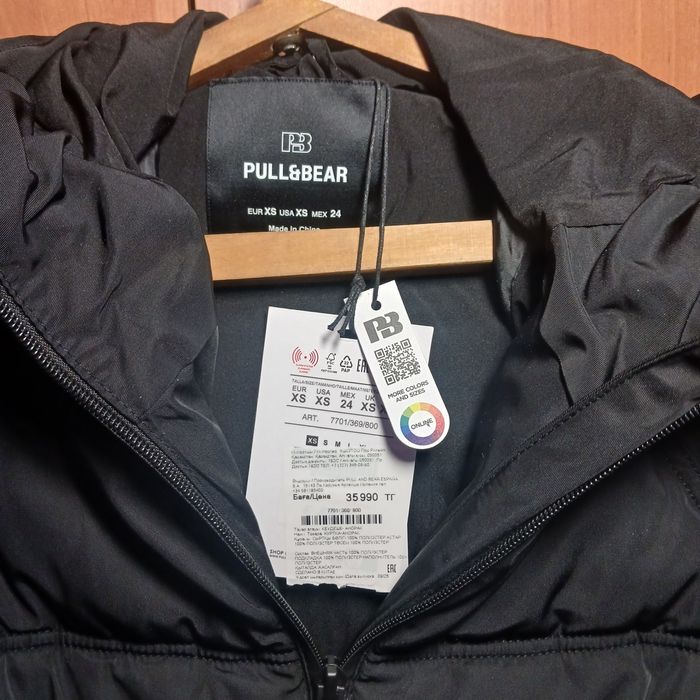 Чёрная зимняя куртка