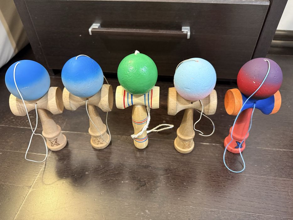 Kendama de vanzare