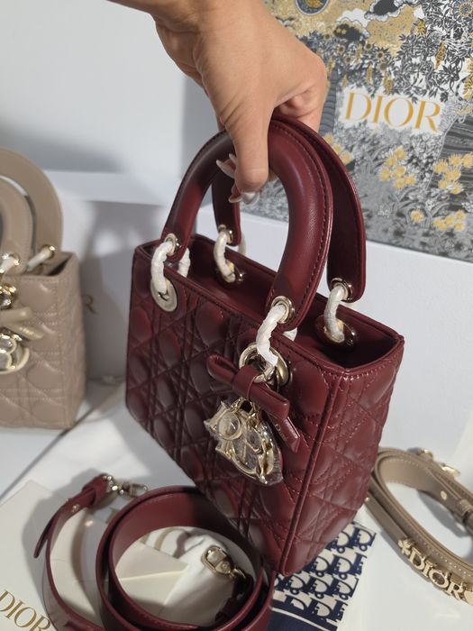 Налична чанта Lady Dior Burgundy