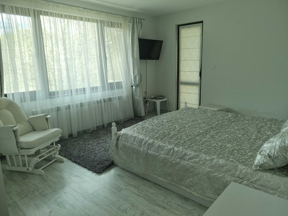 двуетажна къща в село Лясково