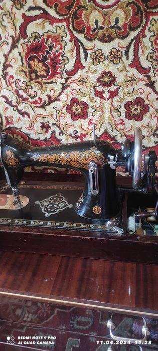 Продается швейная машина
