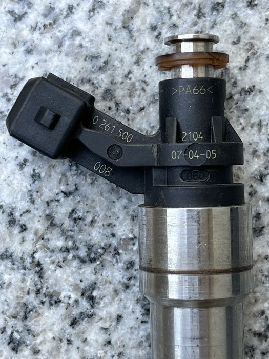 Bosch Bobina 0221504100 Injector 0261500008