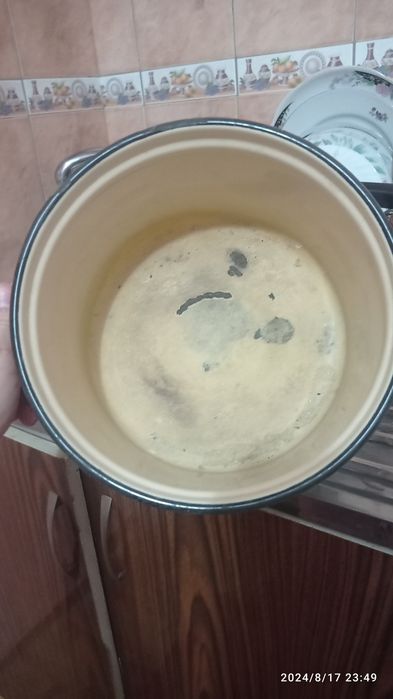 Продаются две кастрюли