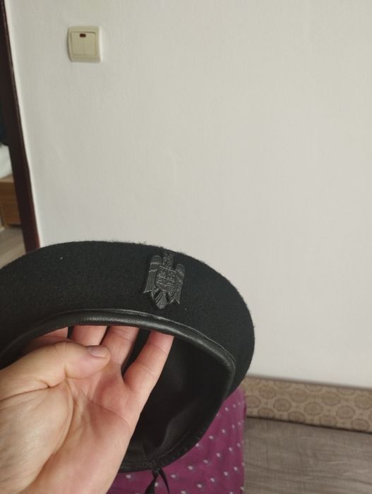 Berete militare  diferite modele