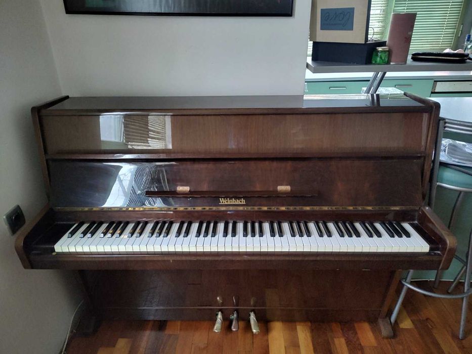 Класическо пиано Weinbach